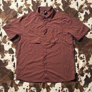 Mountain Hardwear Lightweight Button Up Shirt L